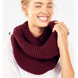 Chunky Knit Infinity Scarf